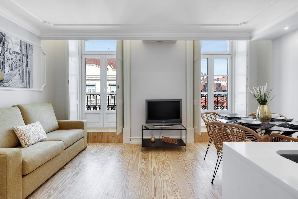 Lisbon Beautiful 2 Bedroom Apartment With Views In Rua Augusta Lisbon Exterior photo